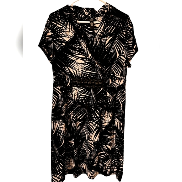 Alfani Dresses & Skirts - NWOT Alfani palm dress size Petite Large
